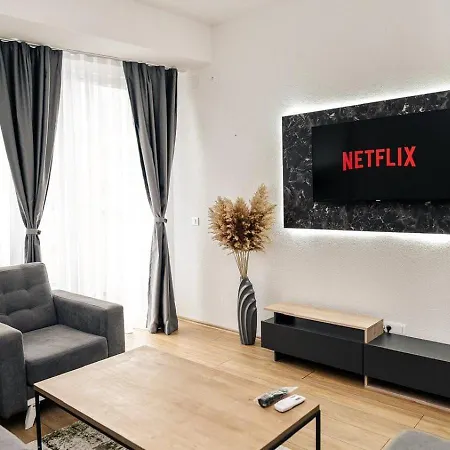 Luxury Center 2br With Private Parking Apartment Skopje
