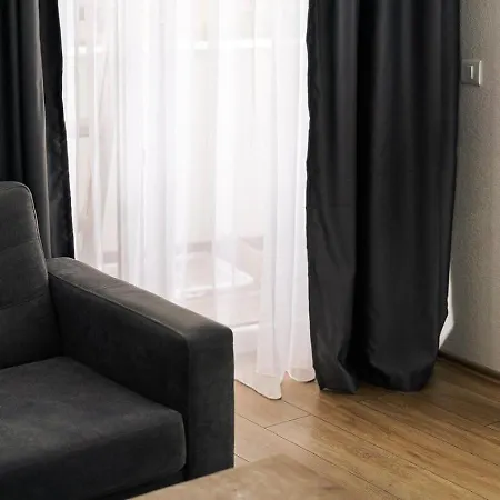 Luxury Center 2br With Private Parking Apartment *