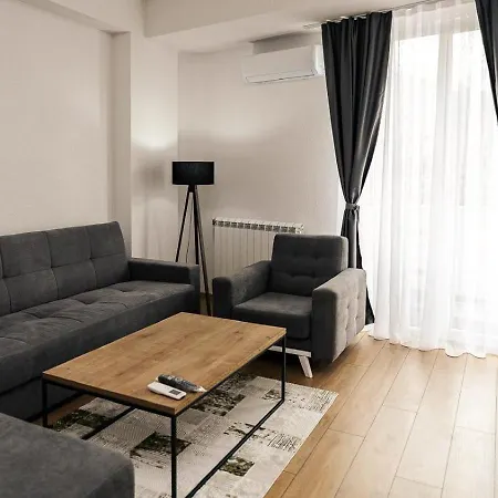 Apartment Luxury Center 2br With Private Parking Skopje